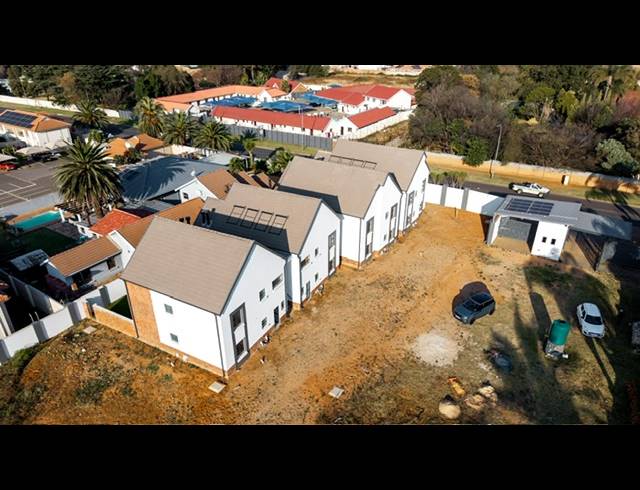 20 BEDROOM GATED ESTATE FOR SALE IN RYNFIELD